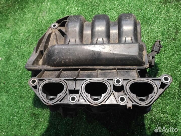 Впускной коллектор Skoda Fabia 1.2