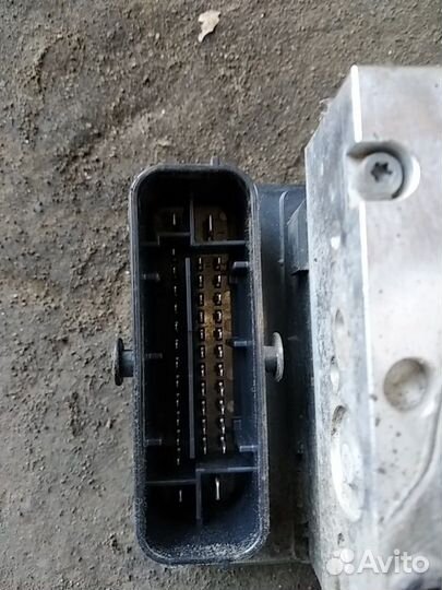 Hyundai Solaris 2 блок ABS