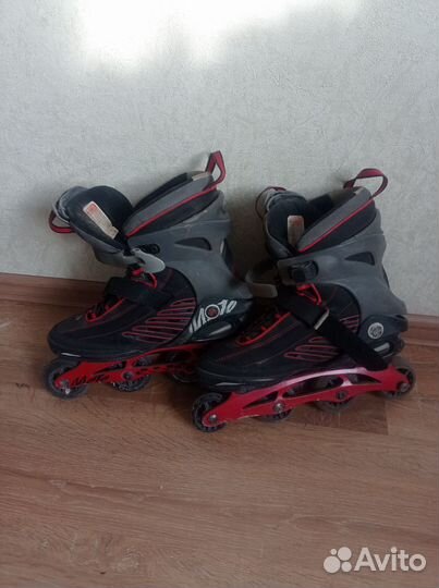 Роликовые коньки