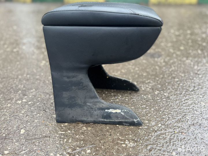 Подлоктоние daewoo nexia /деу нексия