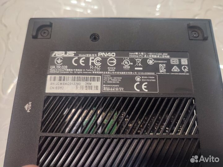 Мини пк Asus PN40