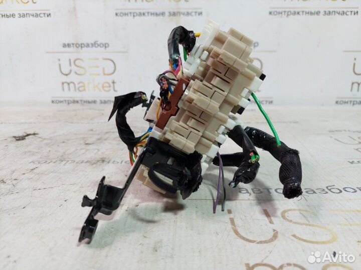 Блок предохранителей салонный Nissan Qashqai J11