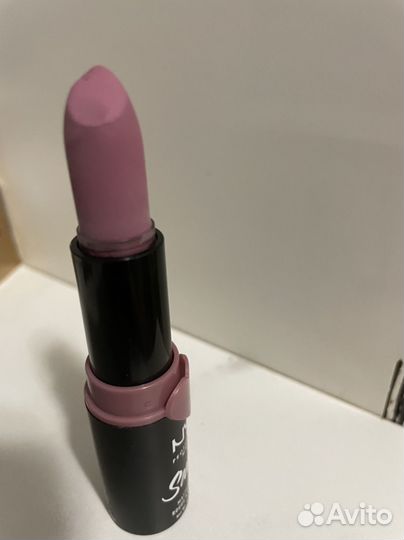 Матовая помада nyx