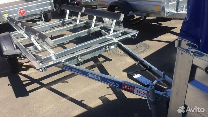 Прицеп для лодок и гидроциклов от 3000-4500 м