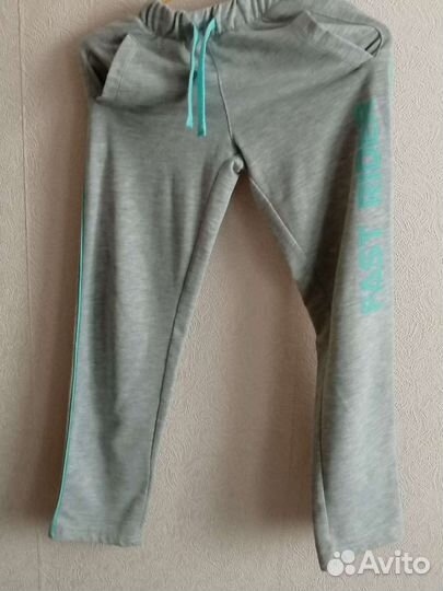 Спортивный костюм на рост 128- 134, длина рукава 4