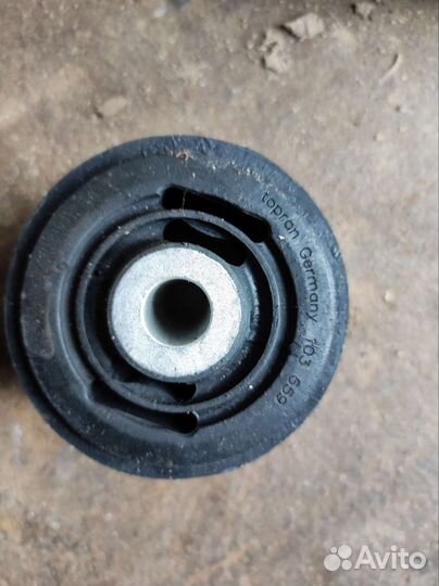 Сайлентблоки ауди 80 100