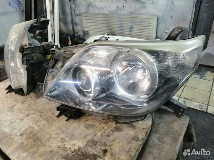 Адаптивные фары Тоета Лэндкрузер Прадо 150