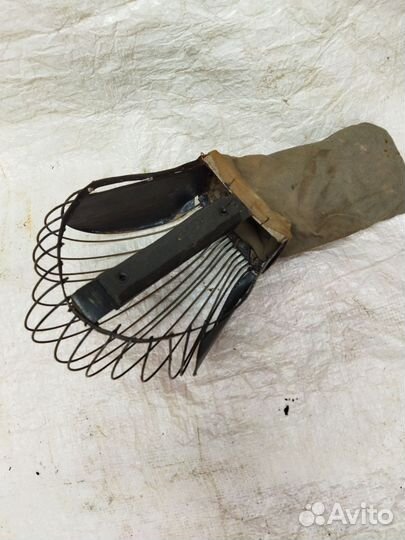 Совок для сбора ягод