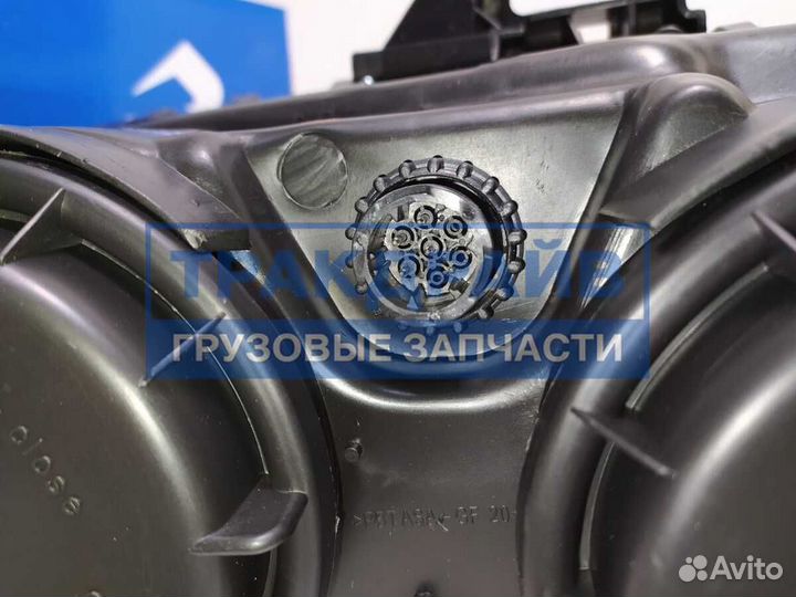 Фара правая Мерседес Аксор