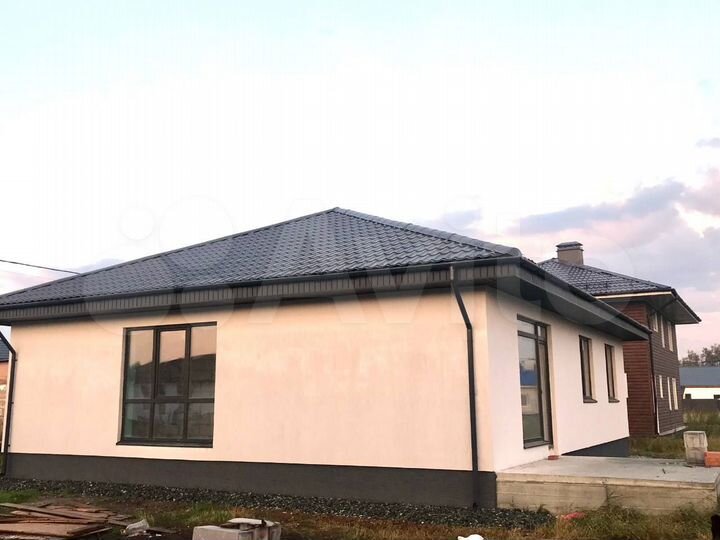 Коттедж 100 м² на участке 5 сот.