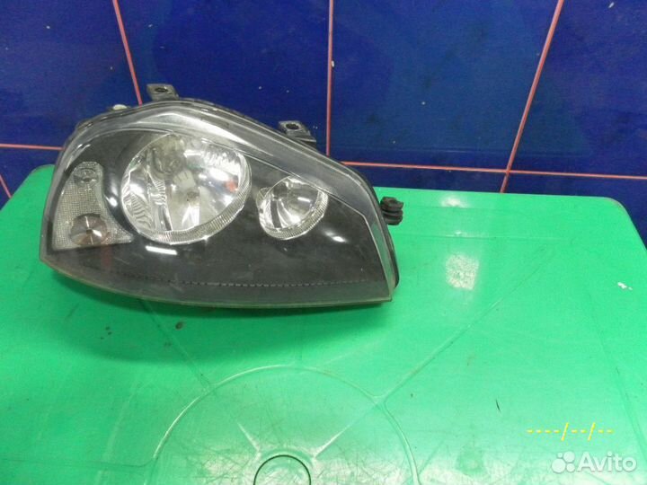 Фара перед правая Сеат Ароса Seat Arosa
