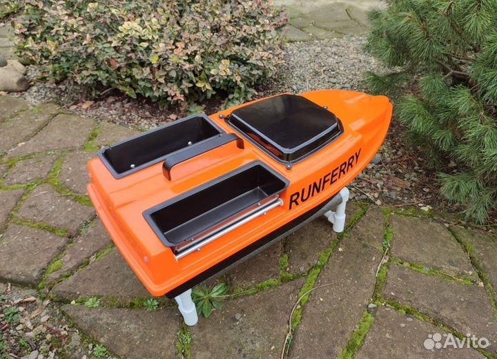 Прикормочный карповый кораблик Ранферри Speed V4