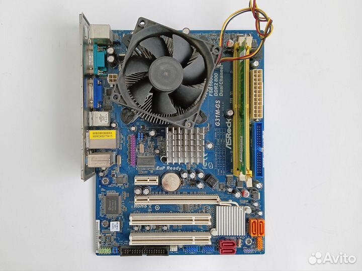 Материнская плата с процессором и памятью