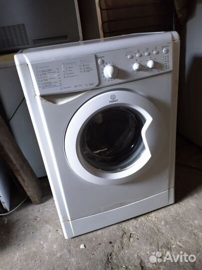 Стиральная машина indesit