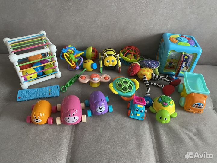 Развивающие игрушки пакетом