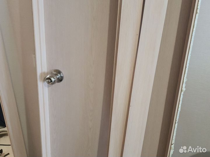 Дверь межкомнатная 600 с коробкой бу