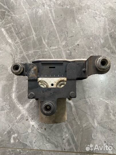 Блок ABS Volkswagen Tiguan 5N2 2.0 cawa 2012