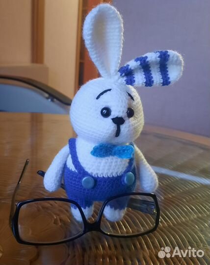 Мягкая игрушка заяц
