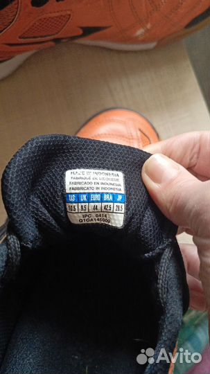 Футзалки Mizuno