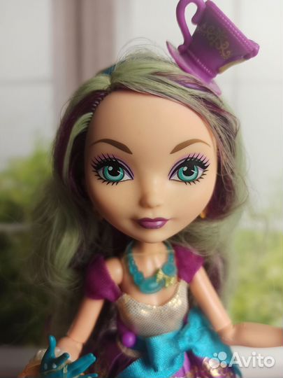 Кукла ever After High Меделин Хеттер базовая