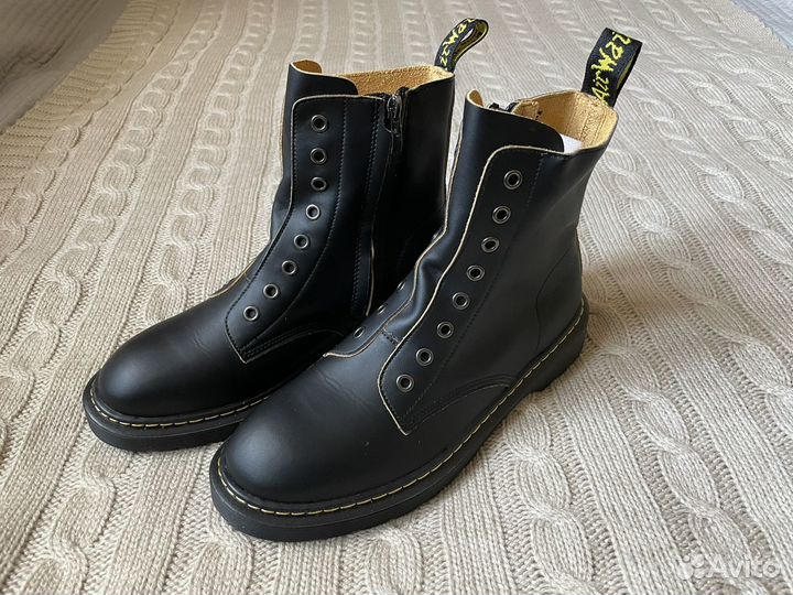 Ботинки чёрные демисезонные 39 размер