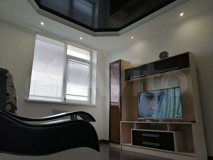 2-к. квартира, 56 м², 6/10 эт.