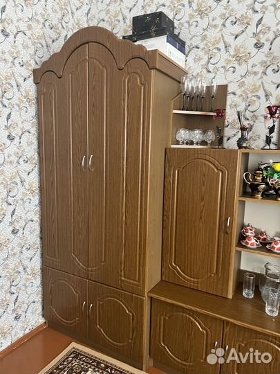 Шкаф сервант