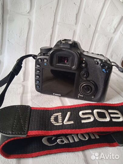 Canon 7d + объектив 30мм 1.4