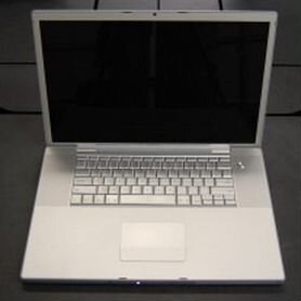 Apple Macbook Pro17" 2.5 ггц 2008 г