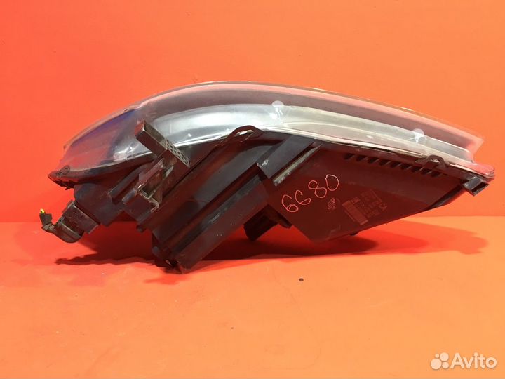 Фара для Opel Zafira B A16XER 1.6L (Б/У)