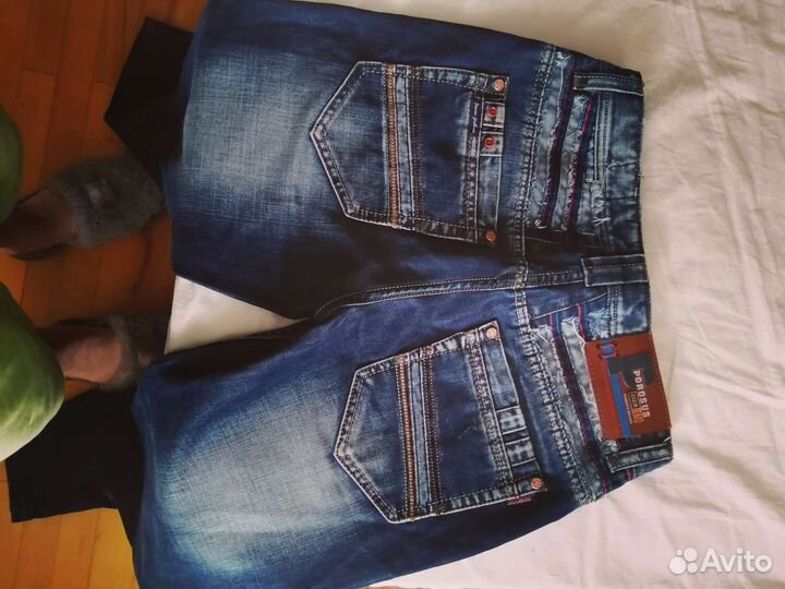 Джинсы