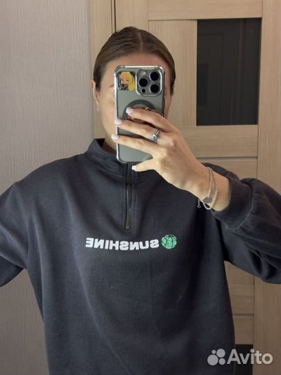 Кофта на замке