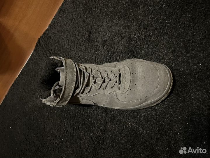 Зимние кроссовки Nike Air Force 1 High с мехом