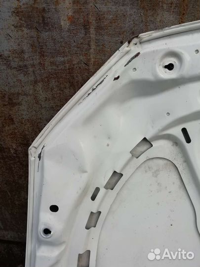 Капот на volkswagen polo