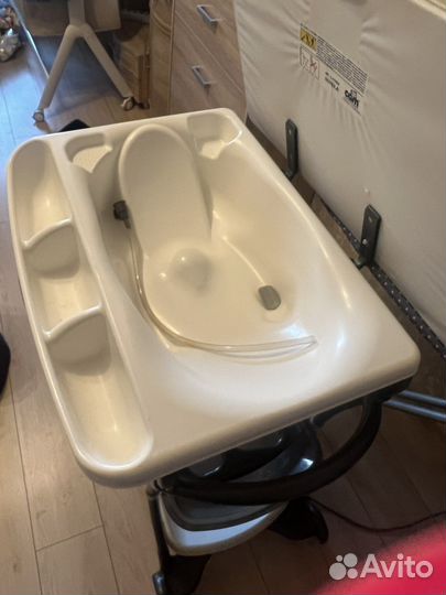 Пеленальный столик с ванночкой cam