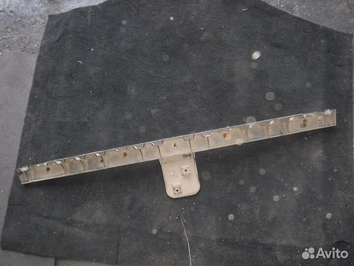 Направляющая заднего бампера Focus 2 рест