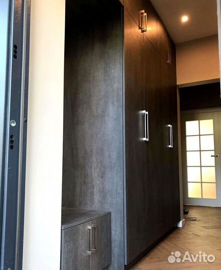 Шкаф в прихожую от фабрики мебели