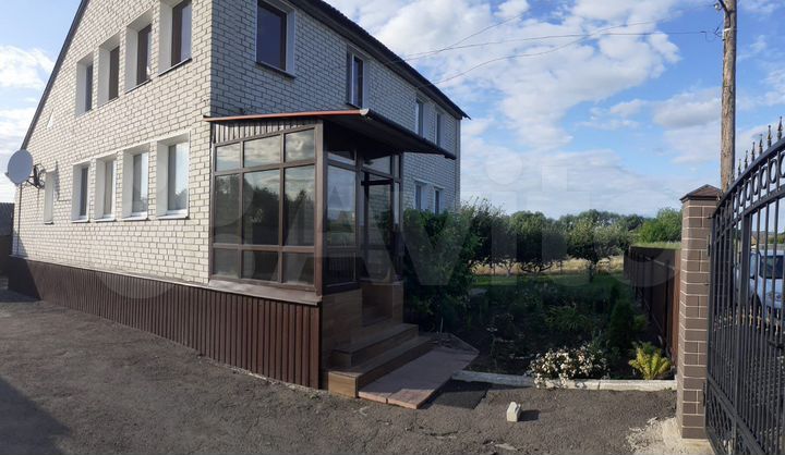 Дом 171 м² на участке 15 сот.