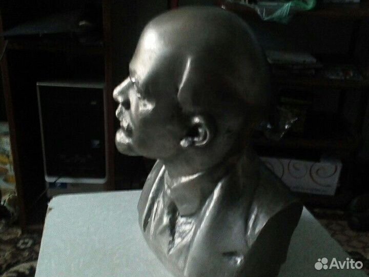 Бюсты Ленина