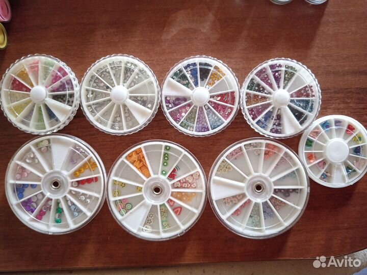 Для дизайна ногтей