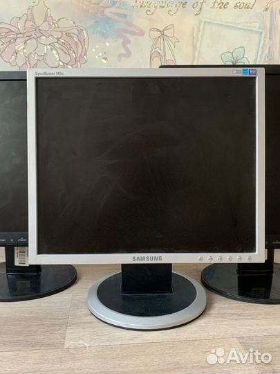 Монитор Samsung