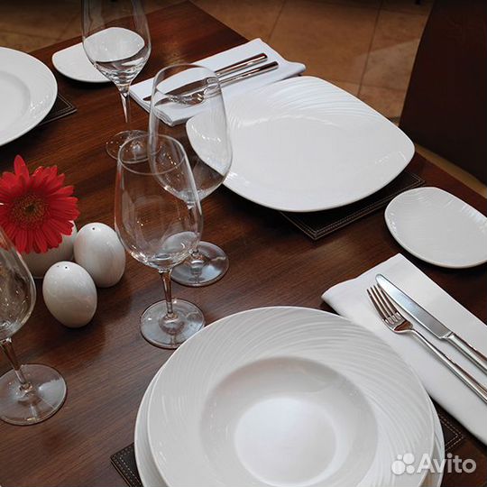 Тарелка квадратная «Спайро» Spyro Steelite