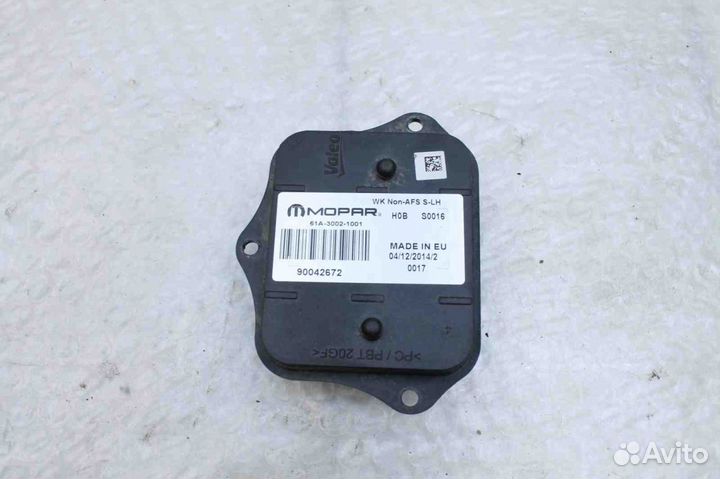 Блок розжига (ксенона) левый Jeep Grand Cherok