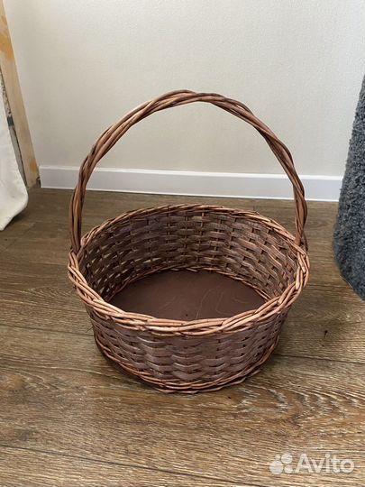 Корзина плетеная