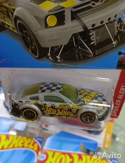 Машинки хотвилс