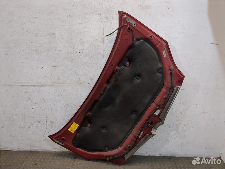 Капот Toyota Corolla Verso, 2003