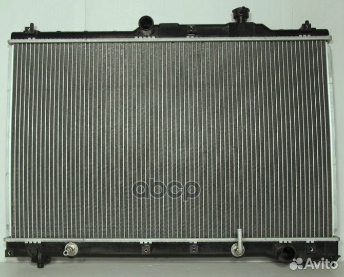 284657R Радиатор охлаждения Toyota Previa ACR30