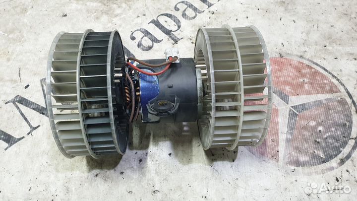 Мотор печки в сборе на Mercedes-Benz W639 W636