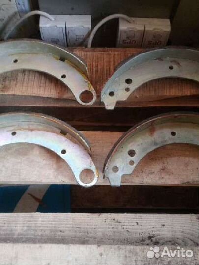 Задние тормозные колодки газ 3110