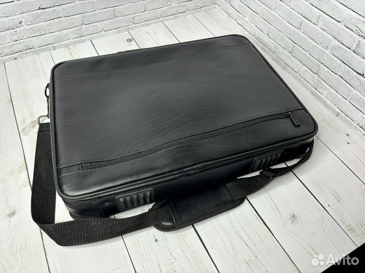 Сумка dexp для ноутбука 17.3